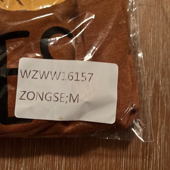 Fall sweater. Size M. New in bag. Burnt orange. - Picture 4 of 5